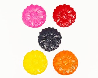 Daisy Crayons: Floral Party Favors, Eco Friendly Gift