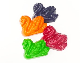Swan Crayons: Eco-Friendly Recycled Party Favors (Set of 4)