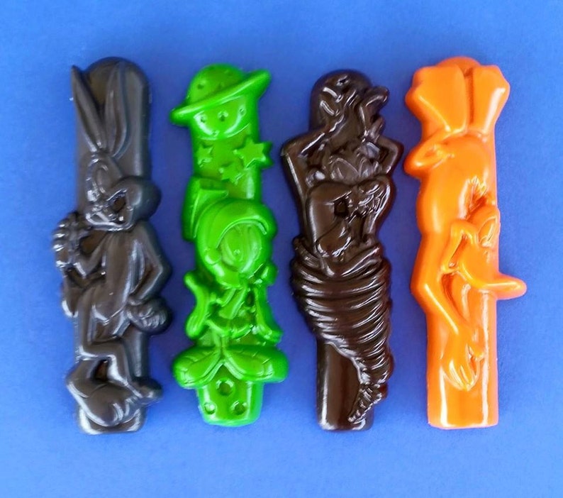 Bugs Bunny Crayons Cartoon Classics Cartoon Gift Cartoon Etsy