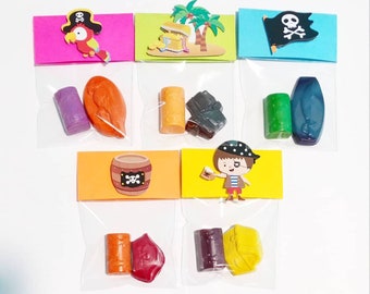 Pirate Favors, Pirate Crayons, Pirates, Party Bags, Pirate Gifts, Pirate Treasure, Neverland Pirates, Skull, Pirate Theme, Pirate Birthday