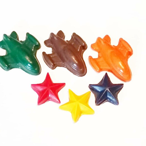 Space Crayons, Space Theme, Crayons, Party Favors, Outer Space Party, Space Lover, Star Crayons, Rocket Ship, Candy Alternative, Boy Gift