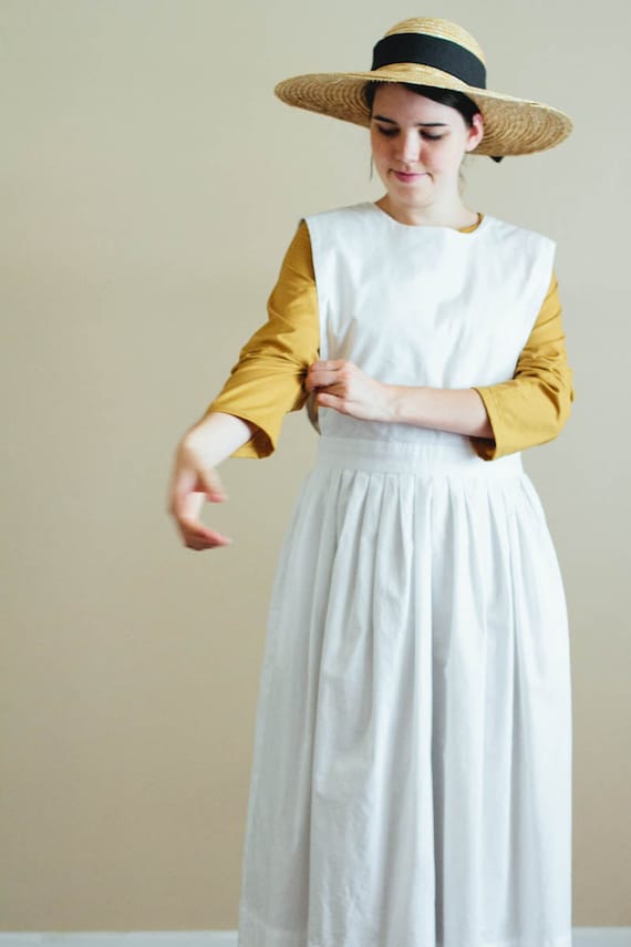 Downton Abbey Inspired Dresses 1900s apron $75.00 AT vintagedancer.com
