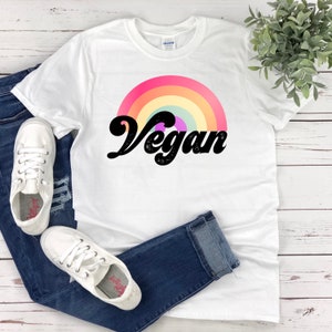 Camisa vegana, camisa basada en plantas, camisa de regalo vegana, camisa de derechos de los animales, camisa activista vegana, camiseta amante de los animales, mujeres empoderadas, orgullo vegano