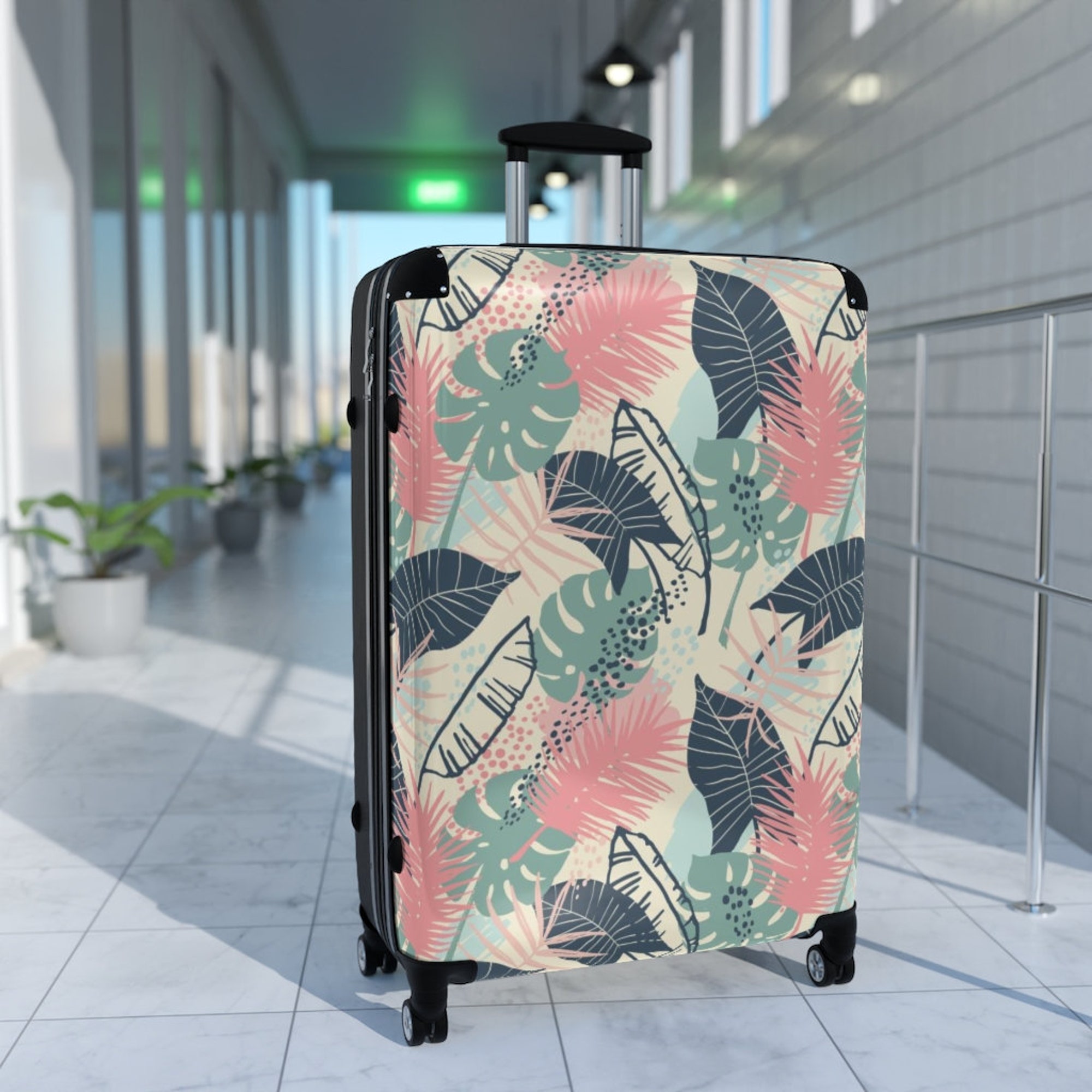 The Raeni Suitcase