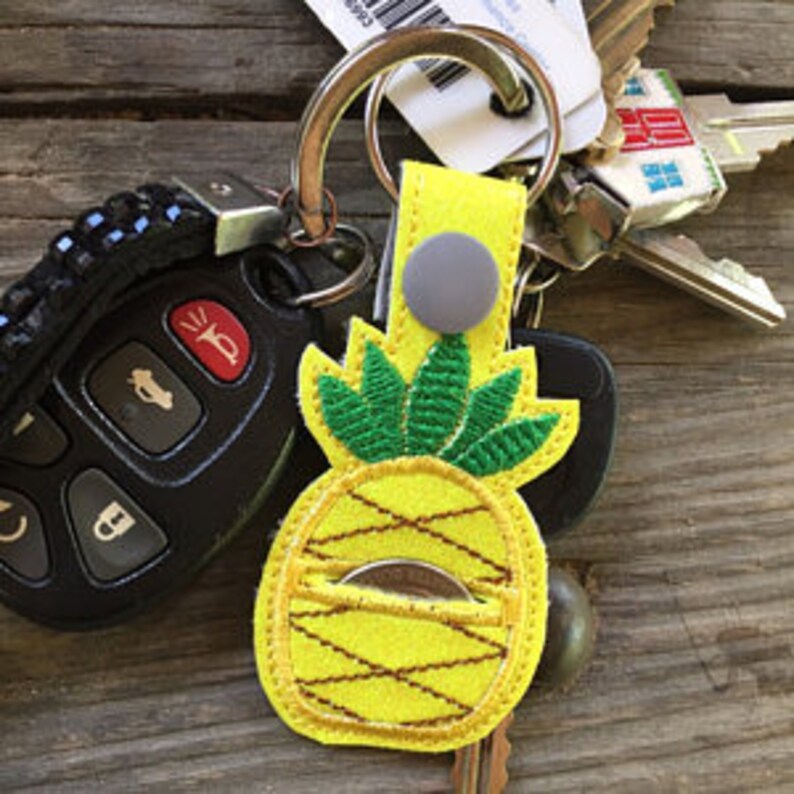 Pineapple Aldi Quarter Holder Keychain image 4