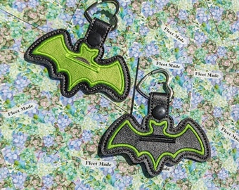 Green Bat Aldi Quarter Keychain Holder