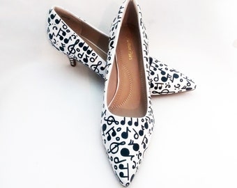 Music Note Heels / Music Shoes / Black & White Music Pumps / Black Music Note Shoes / Hand Painted Heels / Custom Painted High Heels