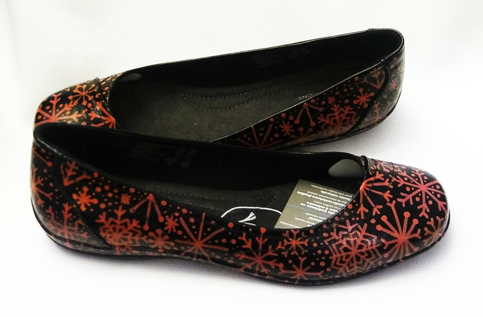 Custom Snowflake Flats / Red Snowflake Flats / Painted Flats / Etsy