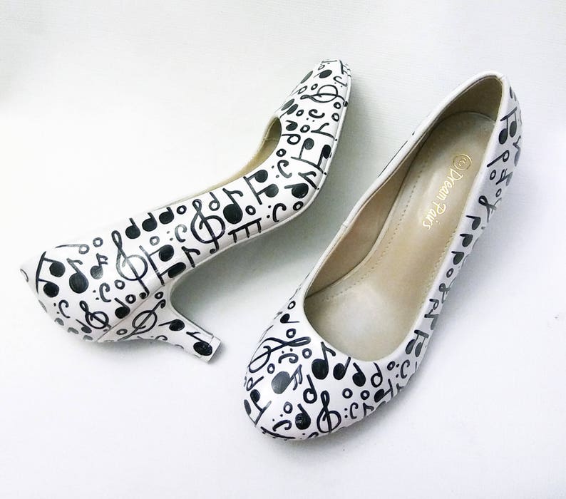 Music Note Heels / Music Shoes / Black & White Music Pumps / Black Music Note Shoes / Hand Painted Heels / Custom Painted High Heels image 4