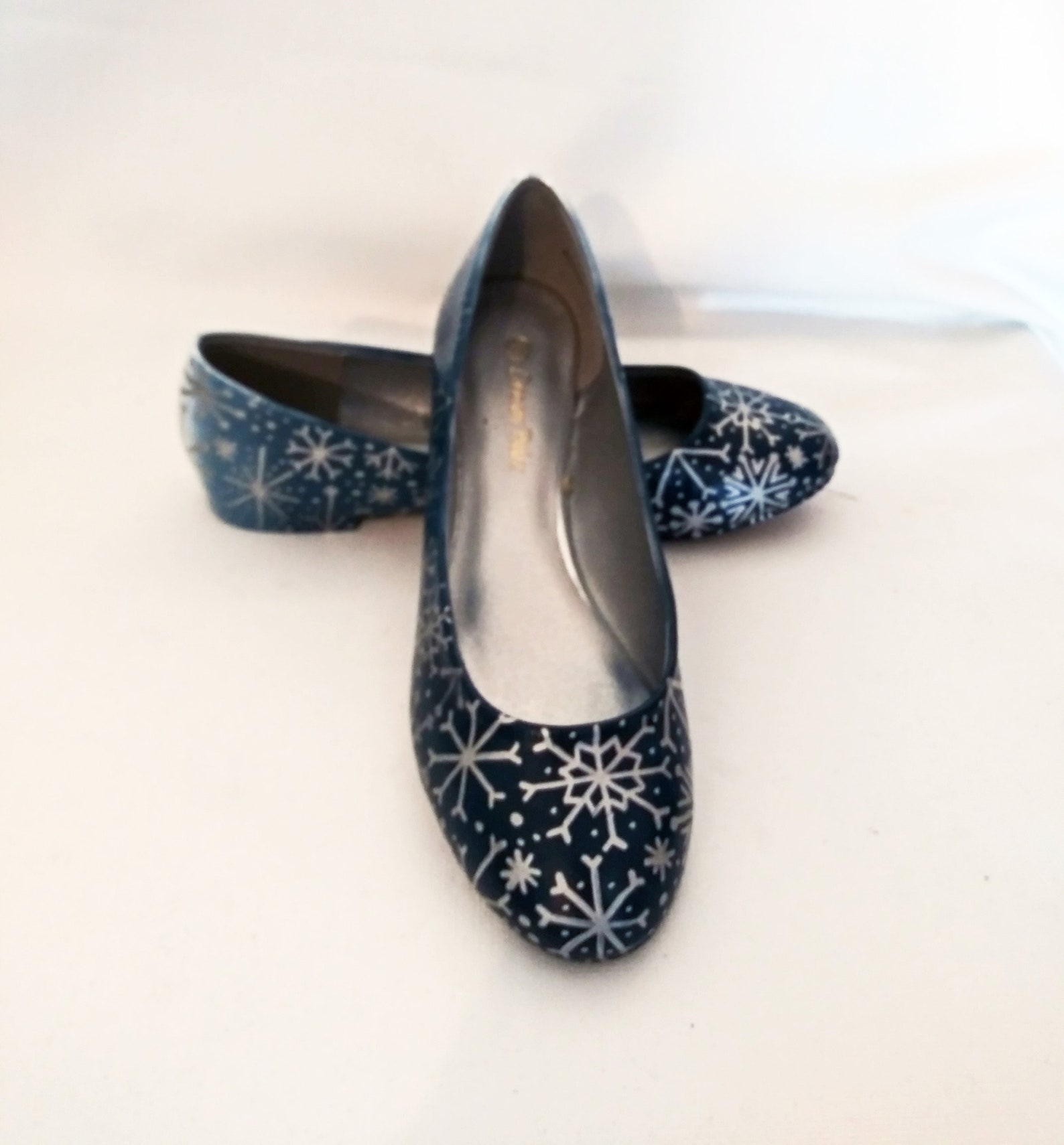 Custom Snowflake Flats / Airbrushed Snowflake Flats / Faded Etsy