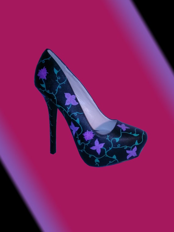 purple flower heels