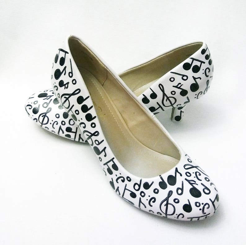 Music Note Heels / Music Shoes / Black & White Music Pumps / Black Music Note Shoes / Hand Painted Heels / Custom Painted High Heels image 6