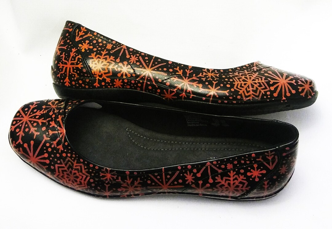Custom Snowflake Flats / Red Snowflake Flats / Painted Flats / Etsy