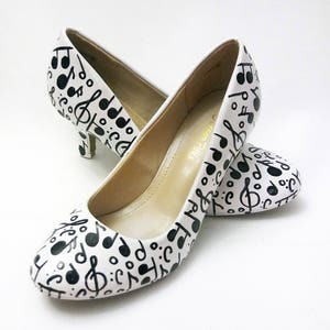 Music Note Heels / Music Shoes / Black & White Music Pumps / Black Music Note Shoes / Hand Painted Heels / Custom Painted High Heels image 9