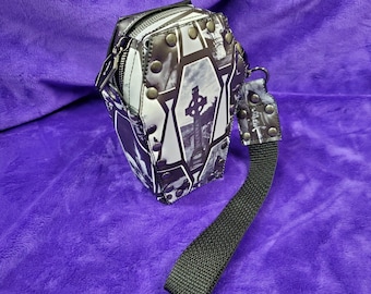 Gothic Graves Coffin Wristlet bag, Gothic Purse, Riveted Vinyl Coffin Zipper Tote, Horror Classic