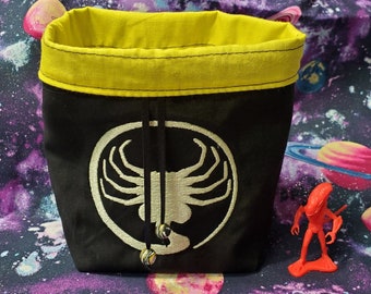 Alien Facehugger Dice Bag, Tarot Deck Purse, Sci-Fi Spell Card Sack, Dungeons and Dragons Dice Pouch, Gift for Space Goblin