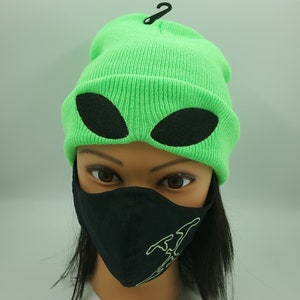Neon Green Alien Beanie, Kawaii Fashion, Sci-fi Hat, Science Fiction Knitted Cap, Warm and Comfortable Extraterrestrial Skull Cap