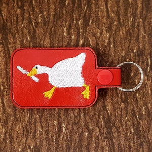 Horrible Goose Keychain, Video Game Meme Key Fob, Silly Goose Bag Clip, Perfect Gift for Geese and Gamers