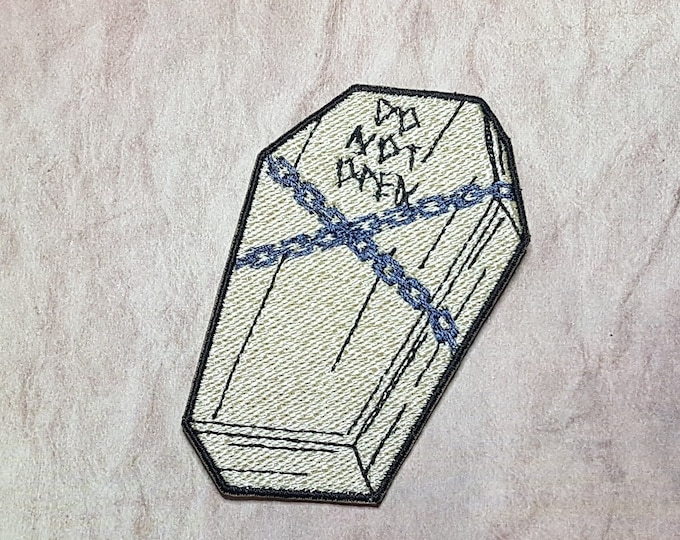 Do Not Open Coffin Patch Fully Embroidered, Horror Podcast Badge, MAG Cosplay, TMA Eldritch Patches, The Buried Patch
