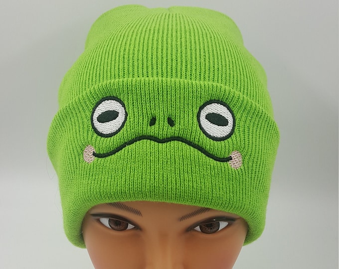 Green Frog Beanie, Kawaii Fashion, Swamp Cute Hat, Cottage Core Knitted Cap Warm and Comfortable Wizard Skull Cap Perfect Gift for Bog Witch