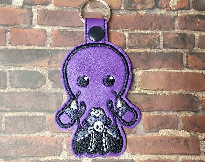 Cthulhu Cultist Key Fob, Embroidered DnD Keychain, Dungeons and Dragons Bag Clip, Chibi Monster Accessory, Perfect Gift for DnD Players