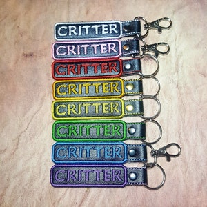 Geborduurde Critter sleutelhanger, DnD sleutelhanger, Dungeons and Dragons Bag Clip, Magic Item Accessoire, Perfect cadeau voor heks of tovenaar