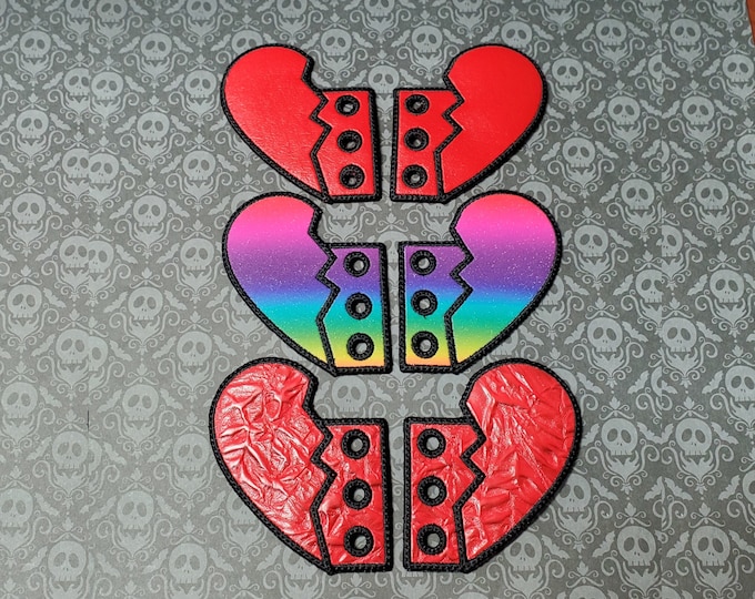 Broken Heart Shoelace Wings, Kawaii Shoe Accessory, Embroidered Vinyl Cute Boot Accent, Sneaker Lace Heartbreaker Wings, Roller Skate Merch