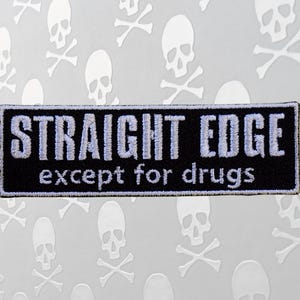 Straight Edge Außer für Medikamenten Aufnäher, voll gesticktes D20 Emblem, DnD Actual Play Abzeichen, Dungeons and Dragons Aufnäher, 420 freundliche Aufnäher