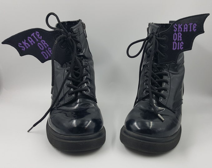 Skate or Die Black Bat Shoelace Wings, Kawaii Shoe Accessory, Embroidered Vinyl Boot Accent, Sneaker Lace Dragon Wings, Roller Skate Wings