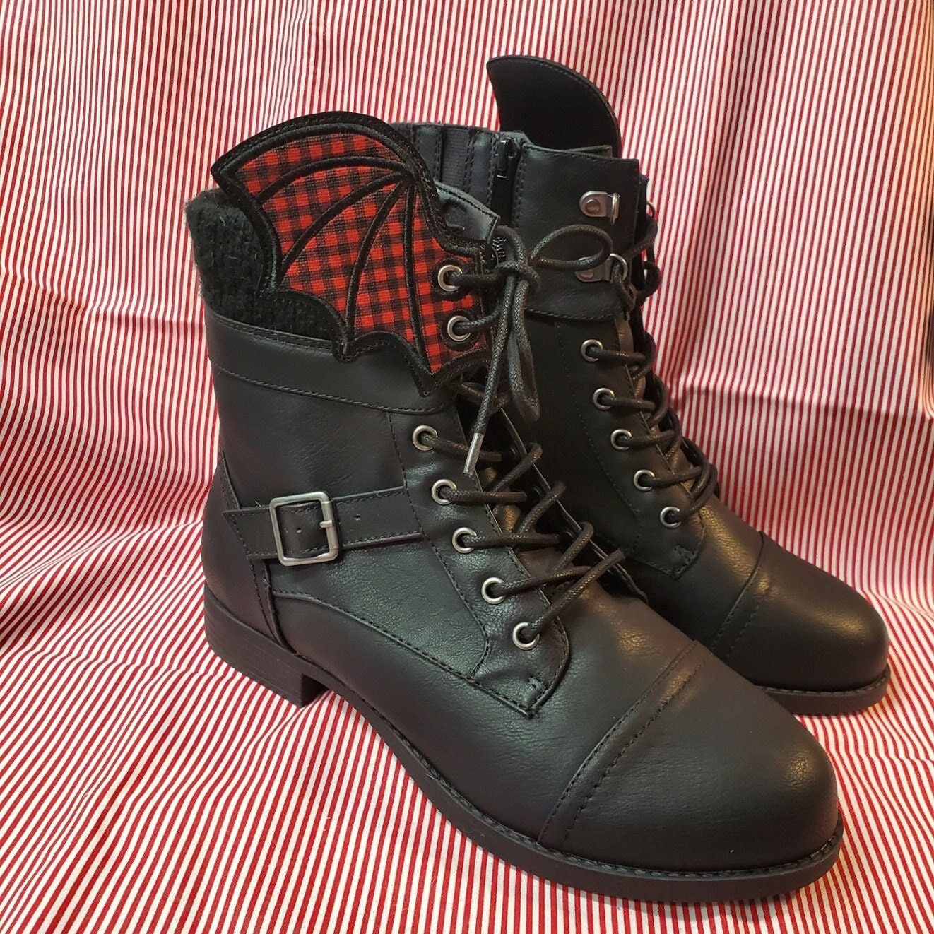 Fold over combat hot sale boots with plaid inside