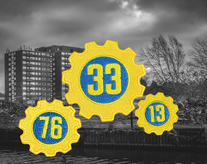 Customizable Vault Patch - Fully Embroidered for Video Game Biker Badges - Sci-Fi Retro Label - Ideal for Vault Dweller Cosplay