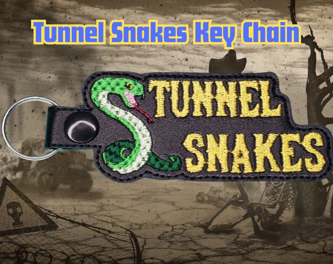 Tunnel Snakes Keychain, Video Game Biker Key Fob, Sci-fi Apocalypse Bag Clip, Perfect Gift for Vault Dwellers and Gamers