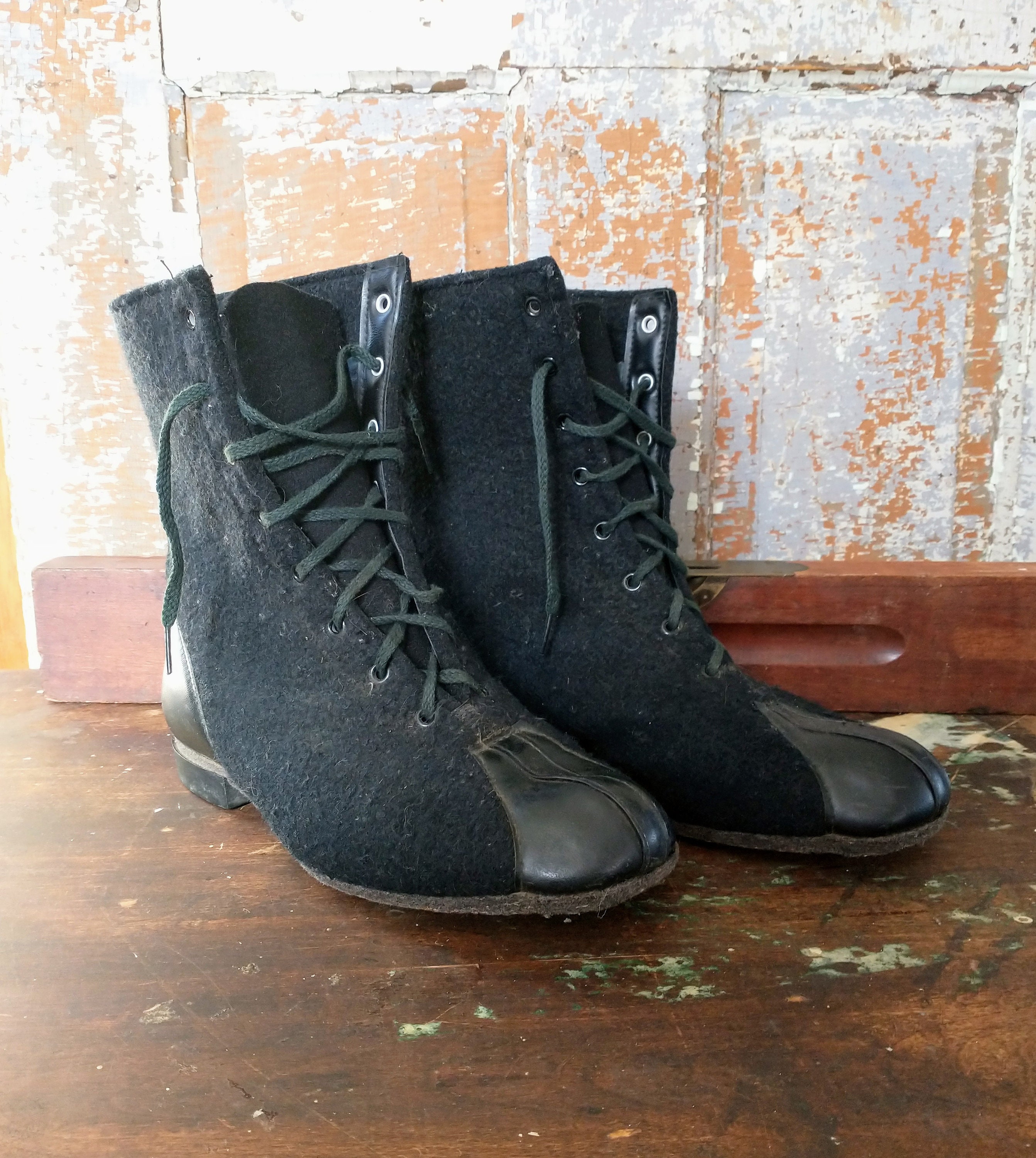 BILTRITE MENS Sleek Black Leather Boots BILTRITE Black Leather Combat Safety ANSI Boots, Men main image 3