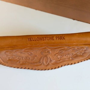 Vintage Yellowstone Park Cartera de cuero con herramientas Estuche de transporte en relieve CREMALLERA ELIMINADA (P1)
