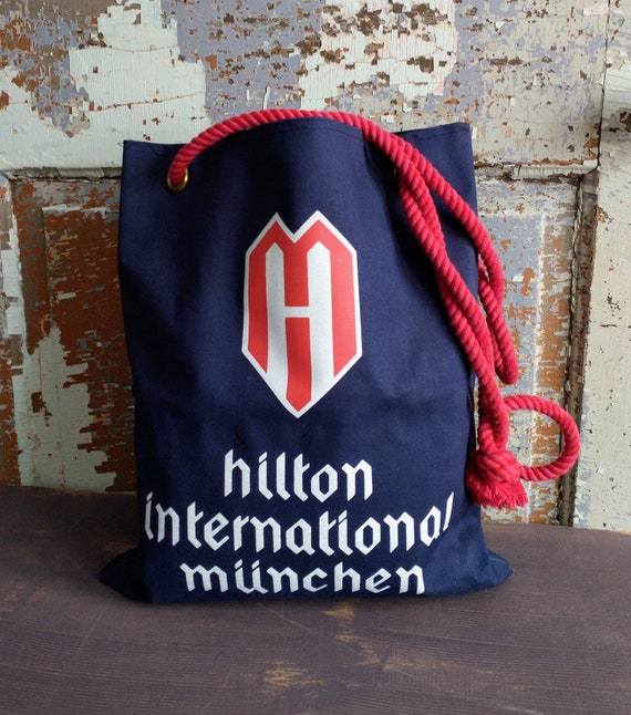 HILTON INTERNATIONAL MUNCHEN Vintage Travel Bag D… - image 1