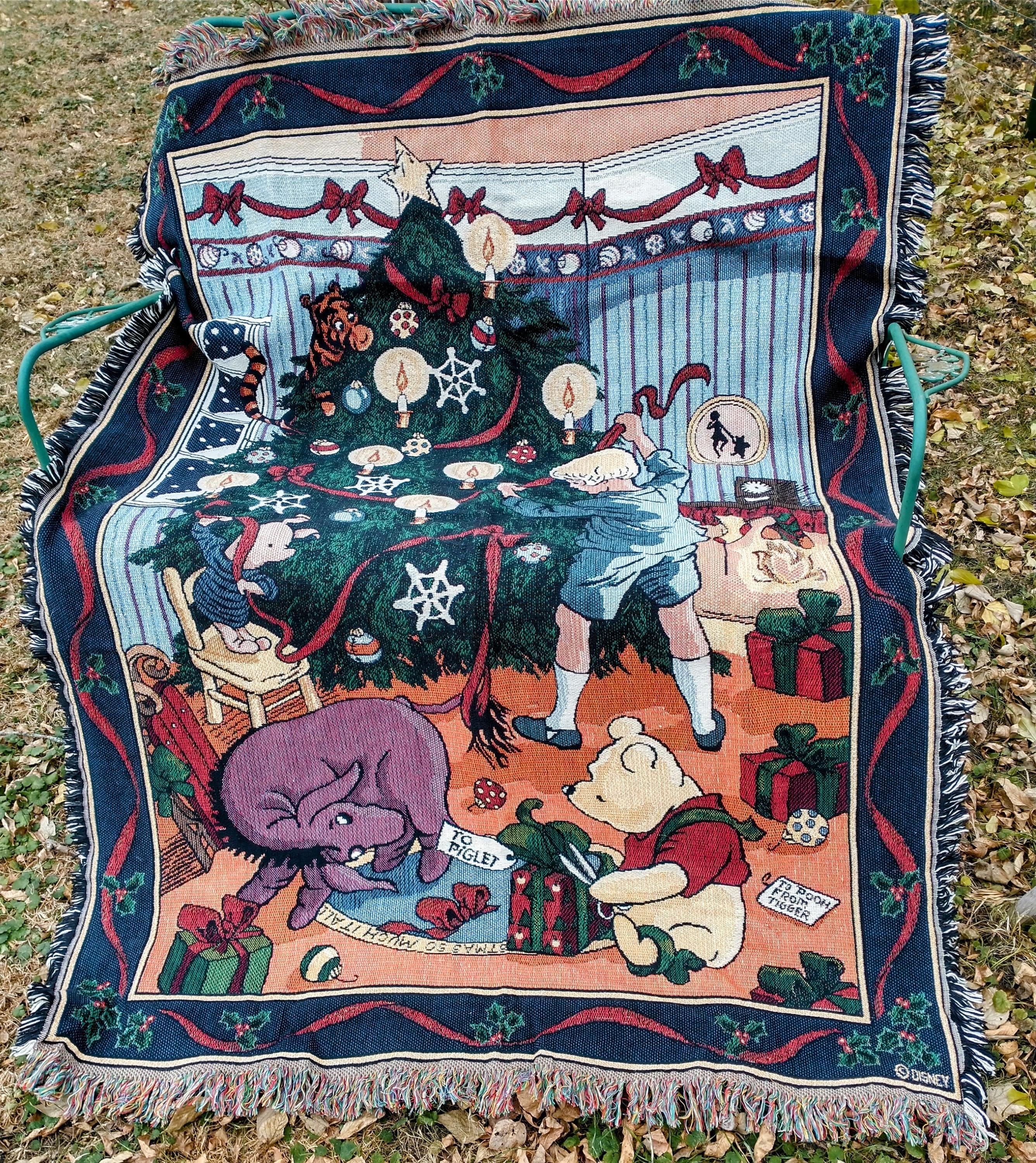 USA製 Disney Pooh tapestry rug Disney Pooh Cotton Tapestry Throw Rug