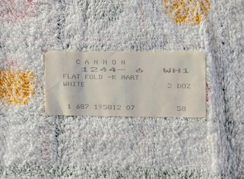 K&ouml;nnte beinhalten: Wei&szlig;e Cannon Flachfalt-Handt&uuml;cher, 2 Dutzend, 1.687 195812 07 58