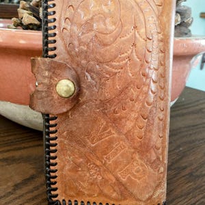 Cartera de cuero repujado vintage, cartera VIP con broche de presión, monedero clásico resistente con chequera y cordones (P1)