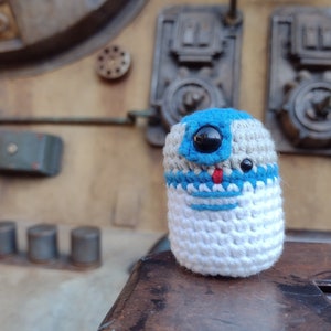 Droid You&#39;re Looking For Crochet Pattern, Far Away Friends Crochet Tutorial, Instant PDF Download