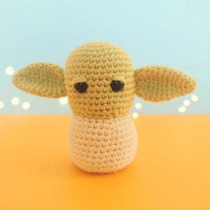 Old Mentor Crochet Pattern, Far Away Friends Crochet Tutorial, Instant PDF Download DIY Crochet Gift for Kids
