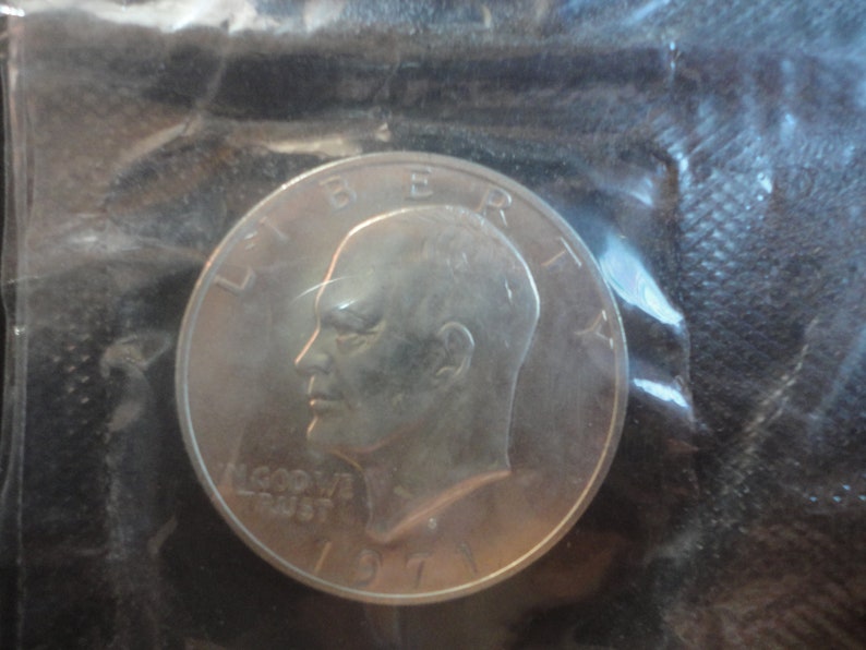 1971-S Uncirculated Eisenhower Blue Pack Silver Dollar with Original Packaging