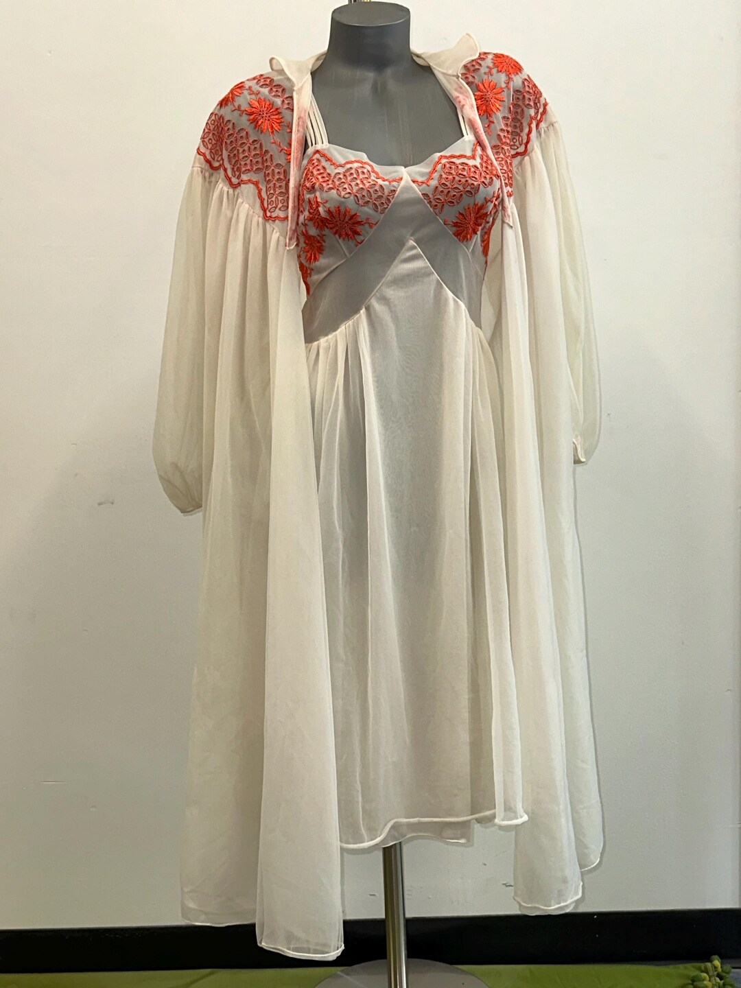 1950s Sheer Embroidered Negligee Set With Robe, Floral Boho Maxi ...