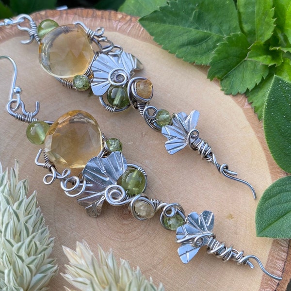 Citrine and Peridot antique Sterling Silver Earrigns, green earrings, Wire wrapped earrings, sterling silver earrings