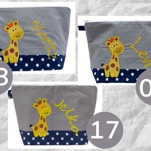 sac brodé GIRAFE prénom marine gris sac à langer trousse de toilette trousse de toilette sac à langer nom 20 polices cadeau image 3