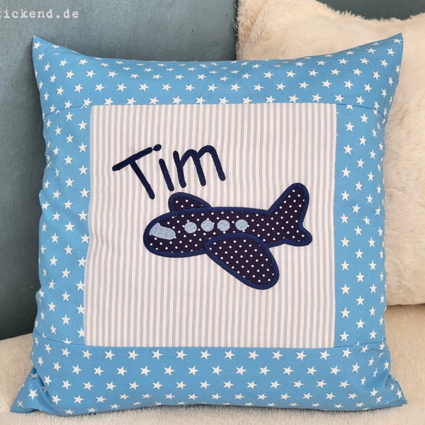 besticktes Kissen FLUGZEUG + NAME   //hellblau//   40x40 Kissenbezug Geschenk Schmusekissen Kuschelkissen Namenskissen