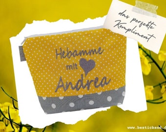 bolsa bordada PARTERA con CORAZÓN + NOMBRE //gris - amarillo// bolsa cosmética bolsa de maquillaje bolsa de aseo bolsa de viaje bolsa de maquillaje 20 fuentes