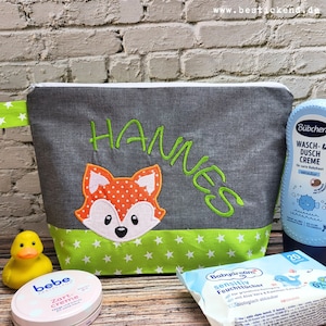 bestickte Tasche FUCHS + Name  //schwarz - grün//  Wickeltasche Kulturbeutel Kulturtasche Waschtasche 20 Schriften Kosmetiktasche