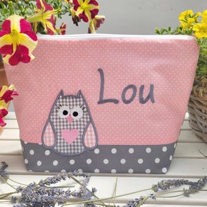 bestickte Tasche EULE + Name //grau - rosa// Wickeltasche Kulturbeutel Windeltasche Kulturtasche Waschtasche 20 Schriftarten Kosmetiktasche