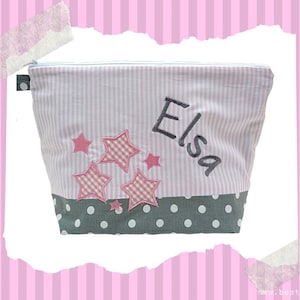 bestickte Tasche 3 STERNE + Name  //grau - rosa//  Wickeltasche Kulturbeutel Windeltasche Kulturtasche Waschtasche 20 Schriften Kosmetik