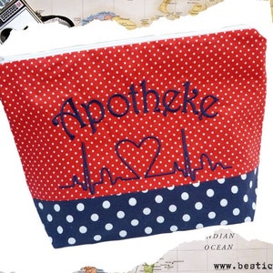 bestickte APOTHEKE "Herzkurve" /marine - rot/ ReiseAPOTHEKE Notfalltasche erste Hilfe Medikamente first aid kit pharmacy Notfall Reisefieber